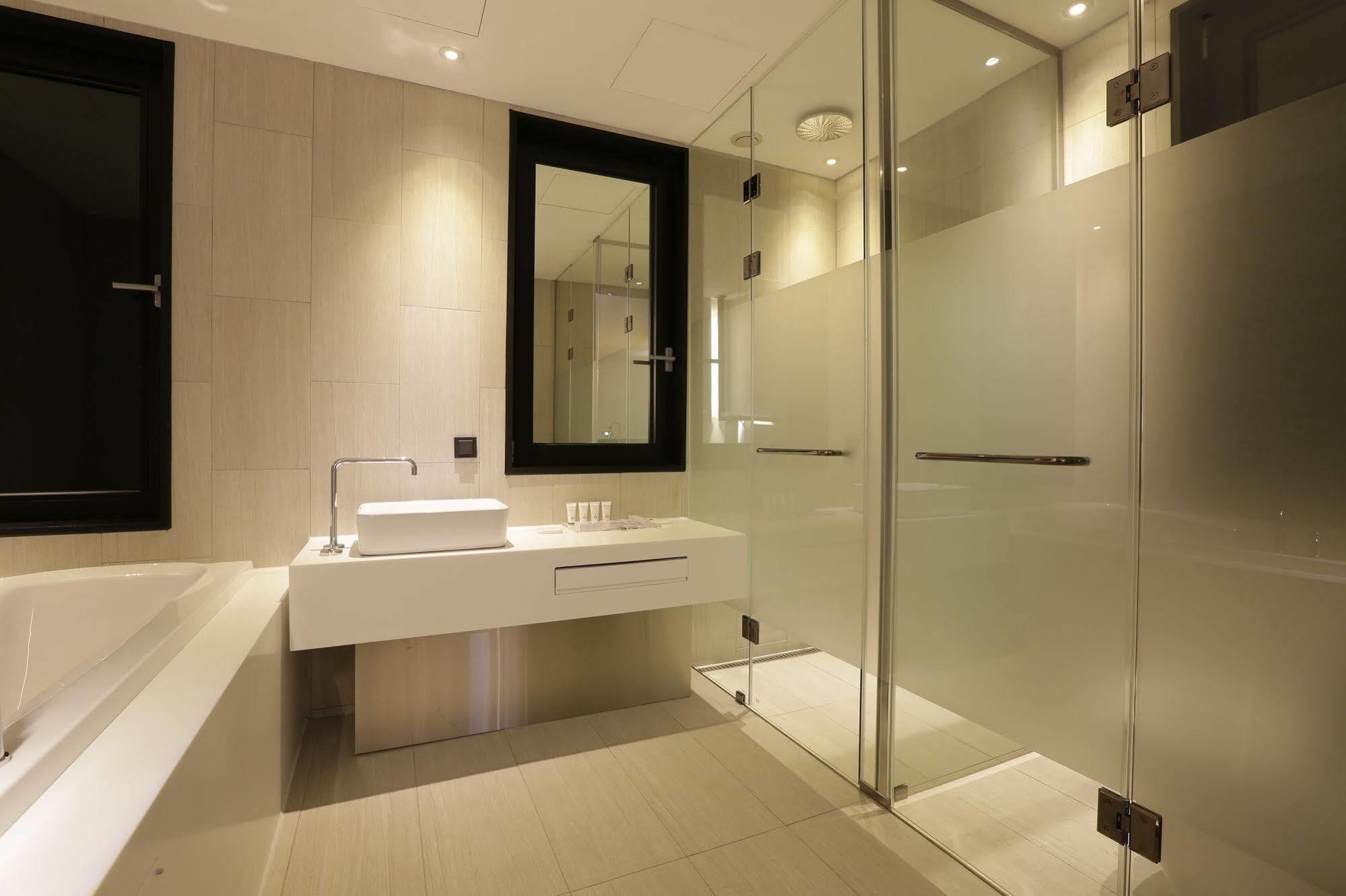 Hotel The Designers Incheon Luaran gambar